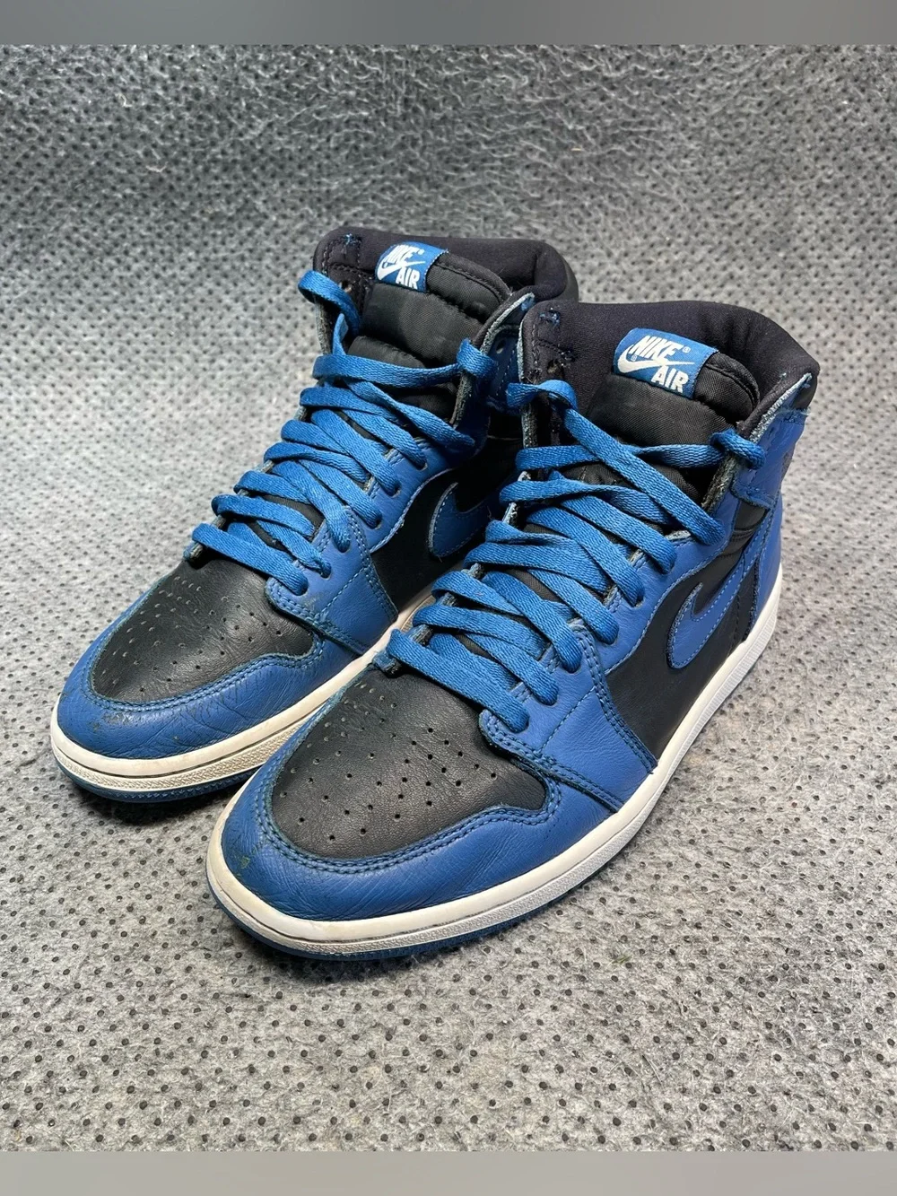 Nike Air Jordan 1 High Dark Marina Shoes Size 8.5 Men’s